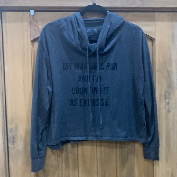 My Mascara Ran And I’m Counting It As Exercise Hoodie Medium EUC - Picture 1 of 4